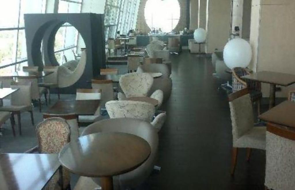 Hotel Dreams Valdivia Eksteriør bilde The interior of the restaurant