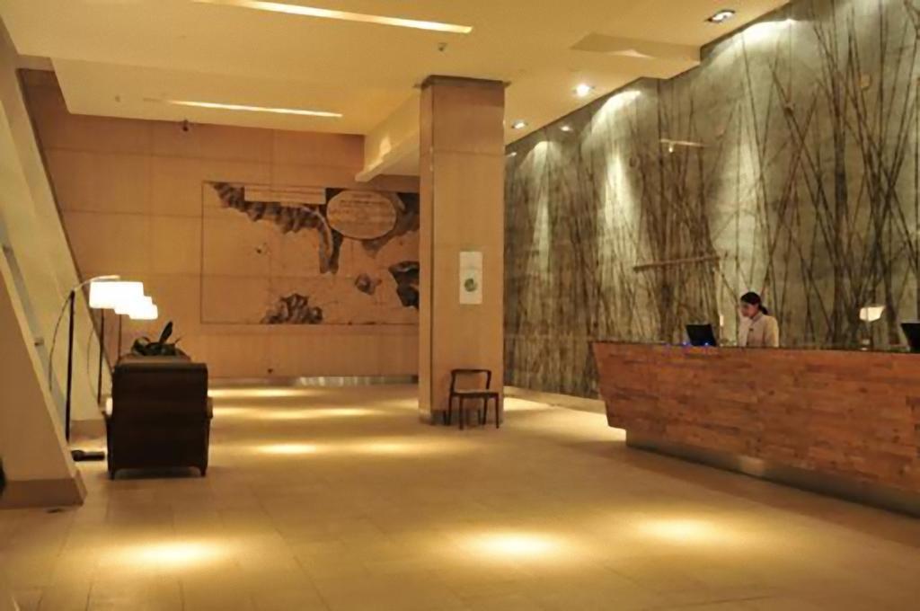Hotel Dreams Valdivia Eksteriør bilde The lobby of the hotel