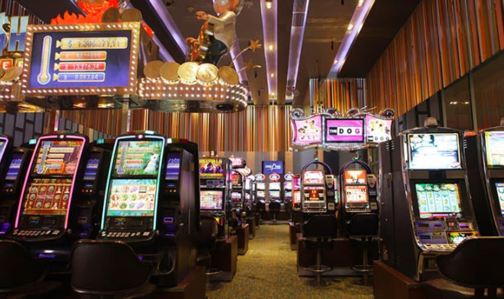 Hotel Dreams Valdivia Eksteriør bilde A pachinko parlor in Tokyo